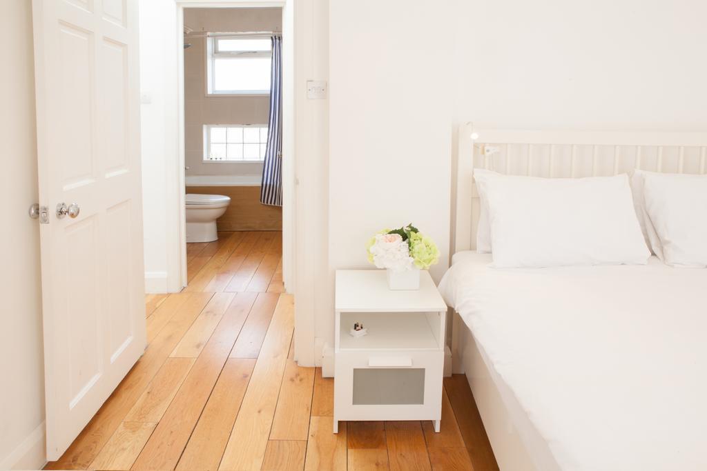 Victoria Station Apartment London Eksteriør bilde