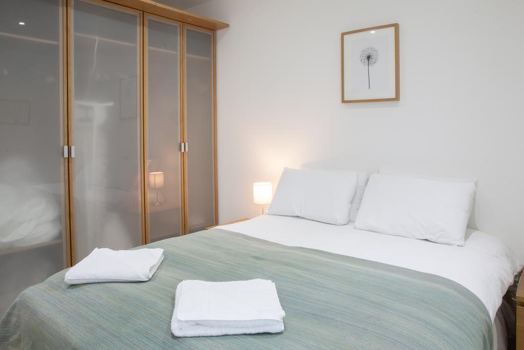 Victoria Station Apartment London Eksteriør bilde