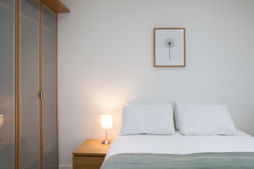 Victoria Station Apartment London Eksteriør bilde