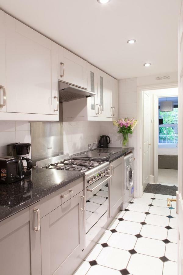 Victoria Station Apartment London Eksteriør bilde