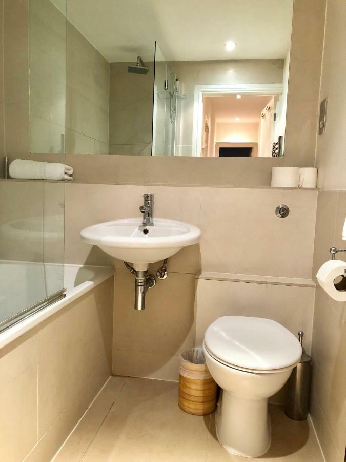 Victoria Station Apartment London Eksteriør bilde