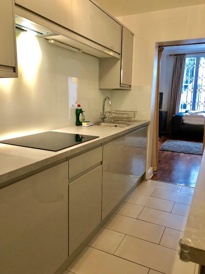 Victoria Station Apartment London Eksteriør bilde